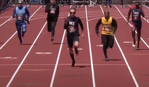 70 Year Old Runs 100M in 14 Seconds