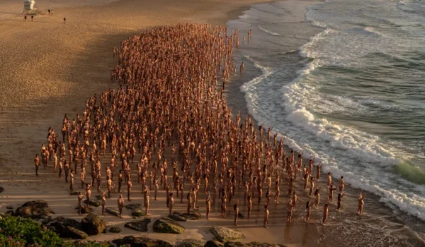 2500 People Pose Nude for a Awareness Campaign