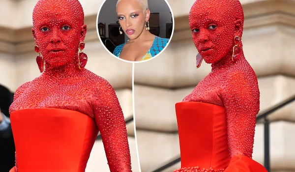 Doja Cat Shows Up To Paris Fashion Week Show Covered In Red Crystals From Head To Toe
