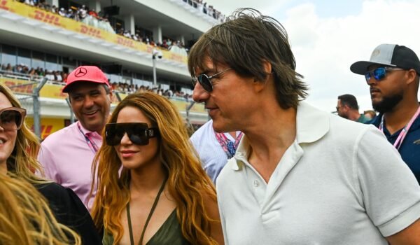 Tom Cruise and Shakira Were Spotted “Hanging Out”